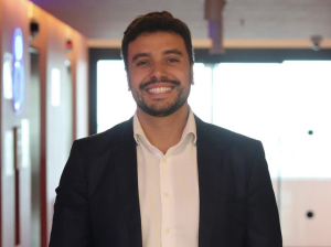 Corretor - Caio Antunes